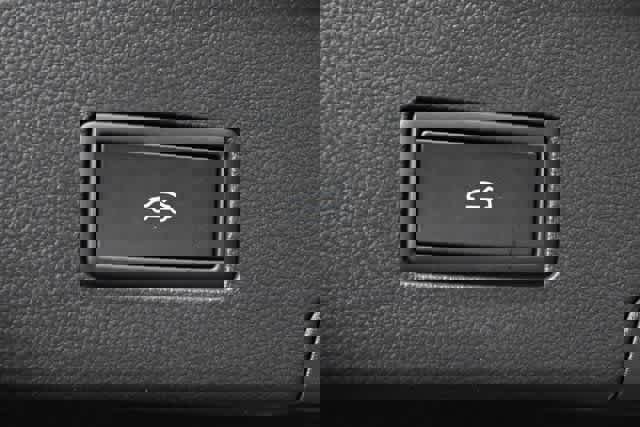 New 2026 Volkswagen Atlas Cross Sport SEL Premium R-Line image 16