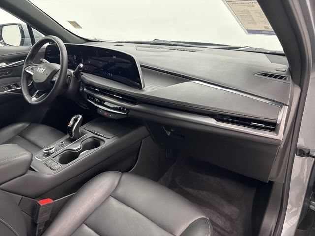 Used 2024 Cadillac XT4 Premium Luxury FWD image 28