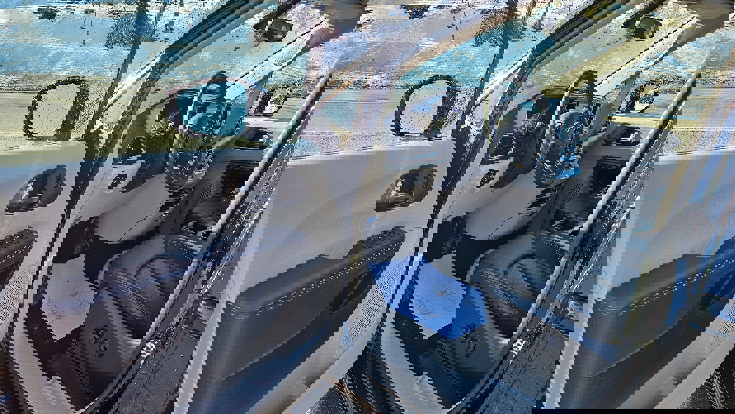 Used 2024 Chrysler Pacifica Touring-L image 25