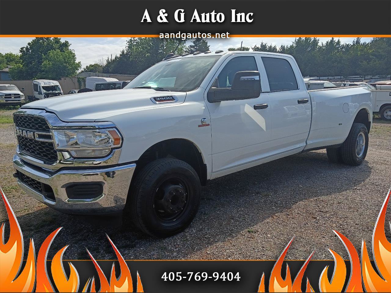 Used 2024 RAM 3500 Tradesman w/ Chrome Appearance Group AWD/4WD image 1