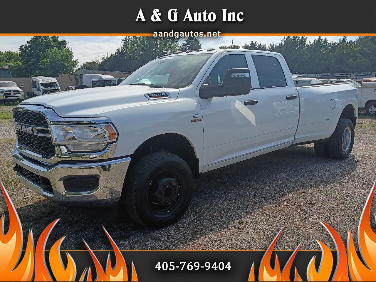 Used 2024 RAM 3500 Tradesman w/ Chrome Appearance Group AWD/4WD image 1