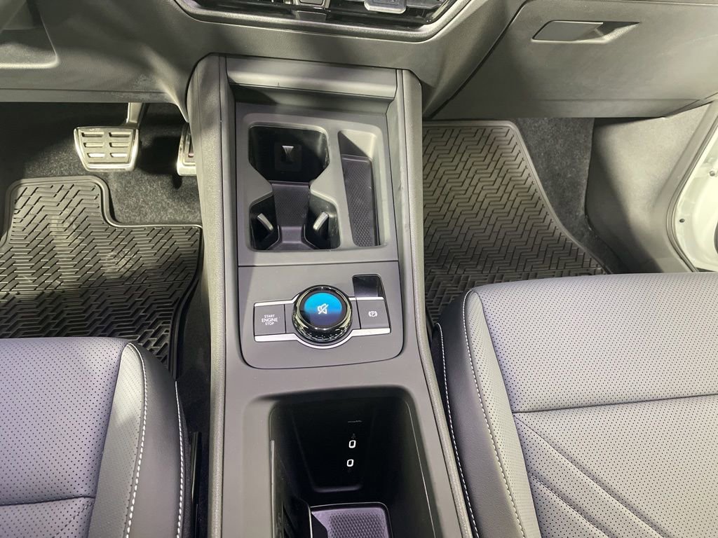 New 2026 Volkswagen Tiguan SE R-Line AWD/4WD image 17