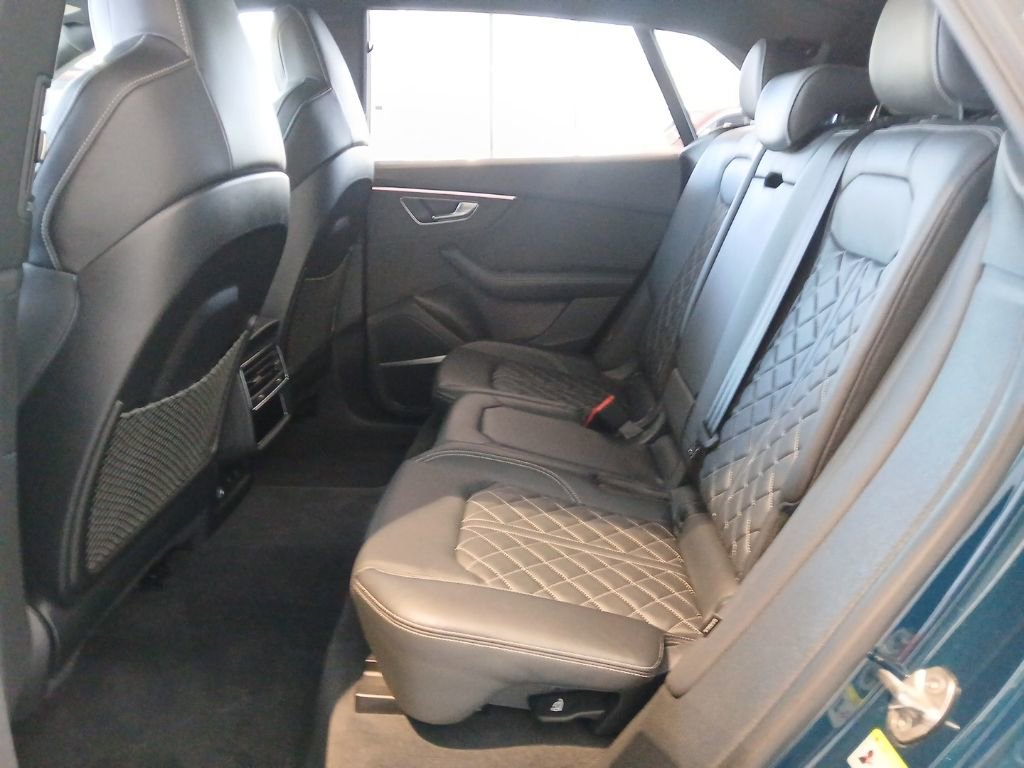 Used 2022 Audi SQ8 Prestige image 22