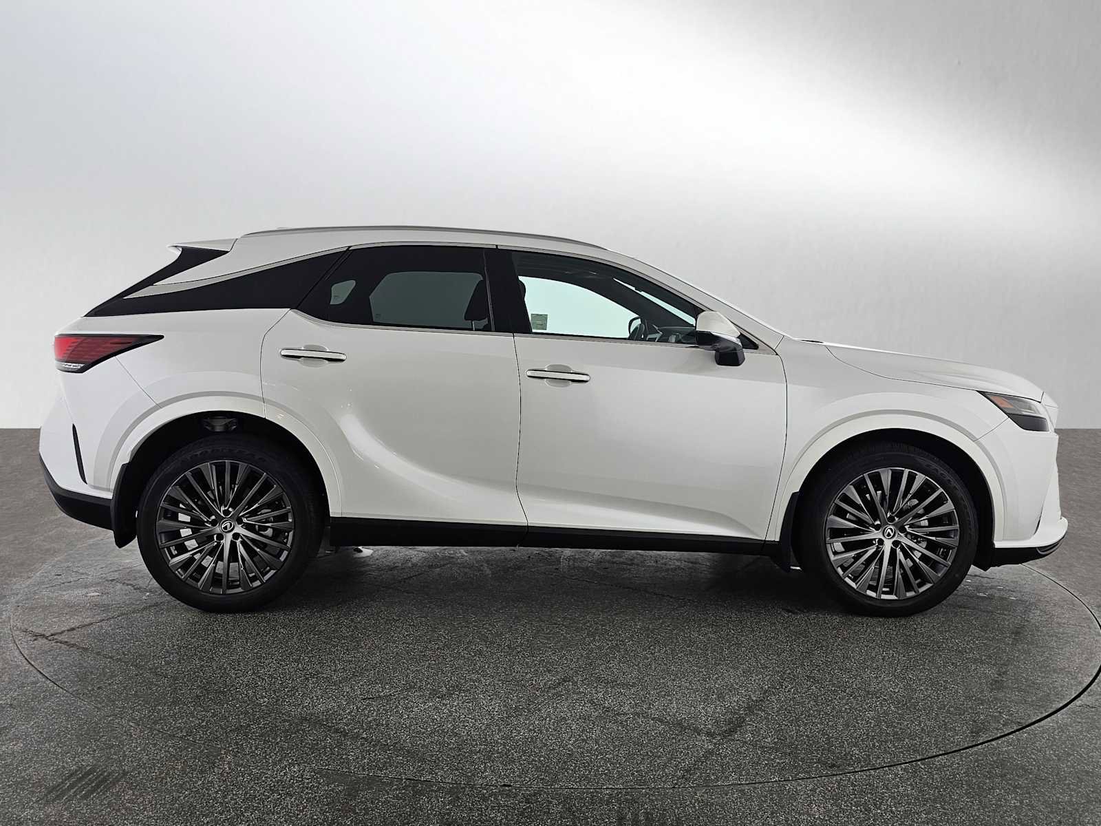 Certified 2023 Lexus RX 350 FWD image 2