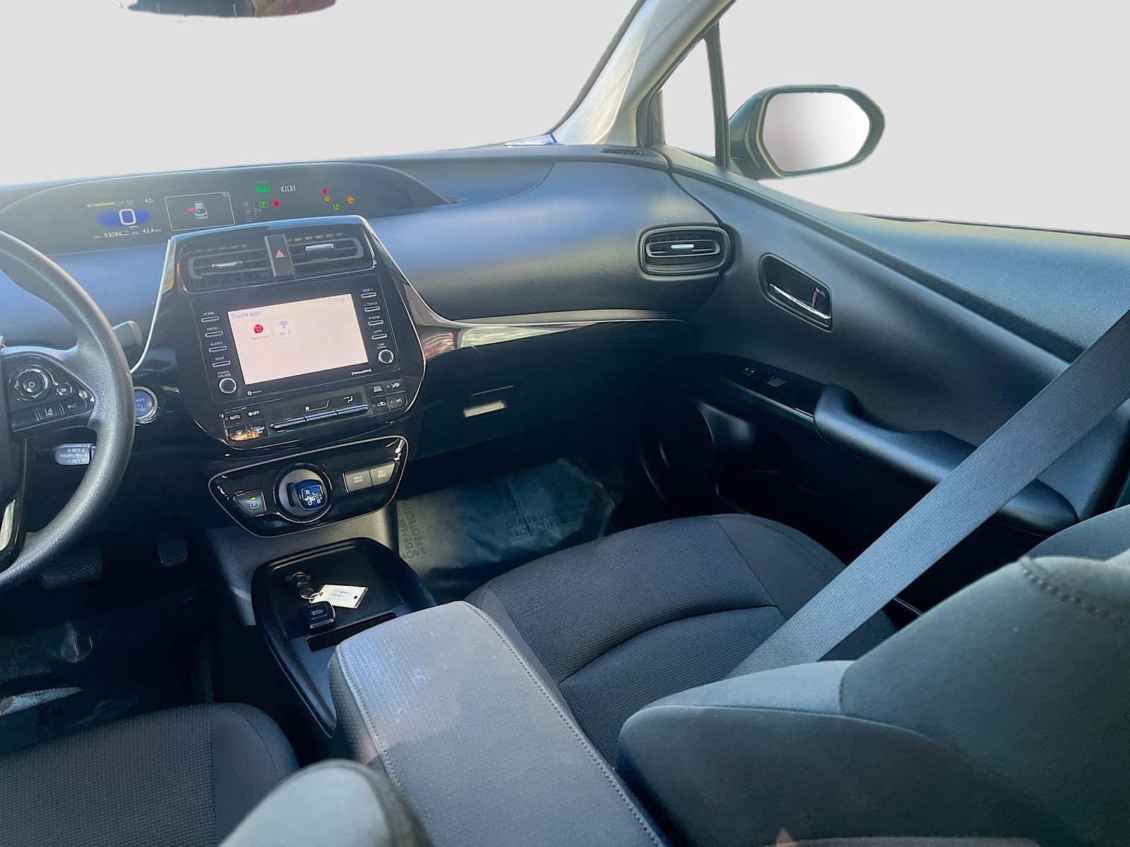 Used 2022 Toyota Prius L Eco image 22