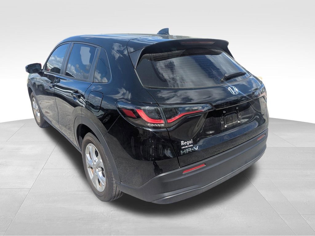 Used 2025 Honda HR-V LX image 5