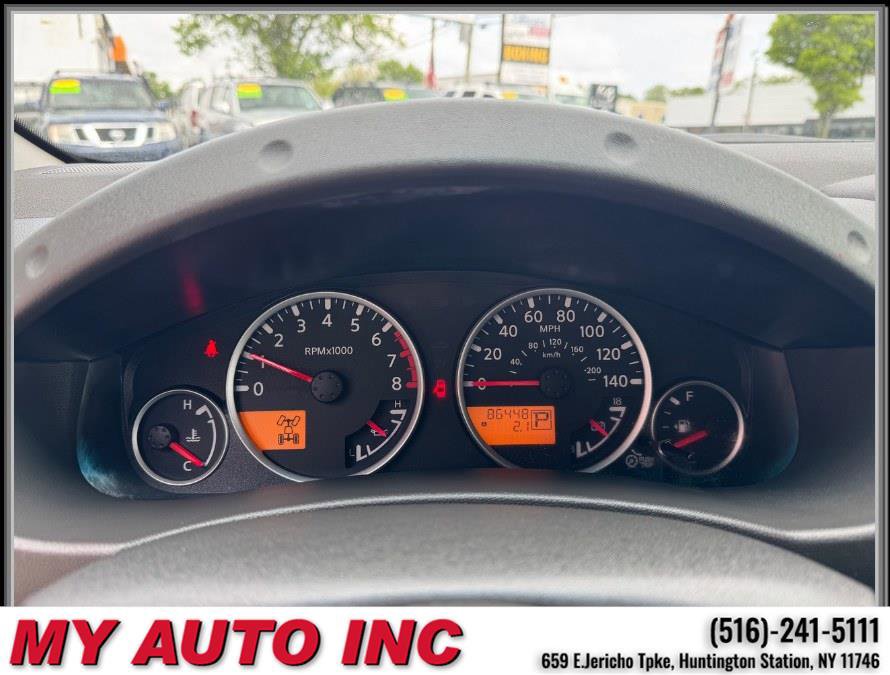 Used 2012 Nissan Pathfinder Silver image 18