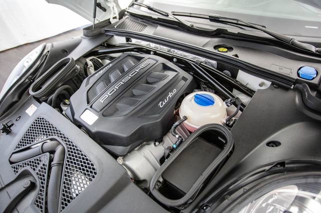Used 2015 Porsche Macan Turbo image 47