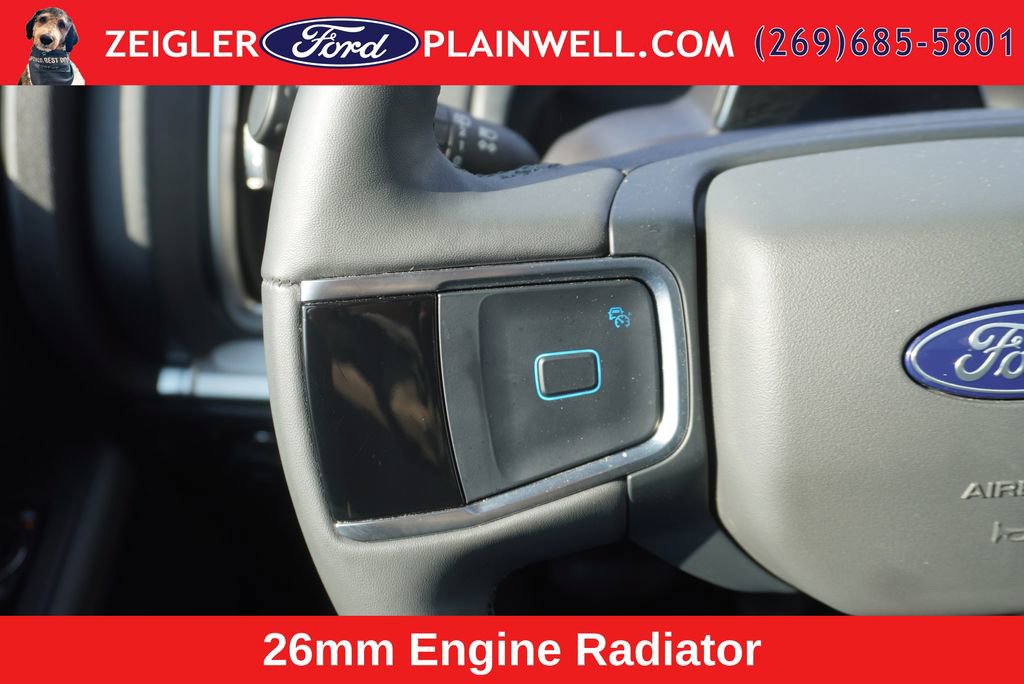 Used 2025 Ford Expedition Active AWD/4WD image 34