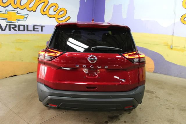 Used 2021 Nissan Rogue S AWD/4WD image 7