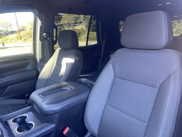 Used 2022 GMC Yukon SLE w/ Gmc Pro Safety Plus Package AWD/4WD image 11
