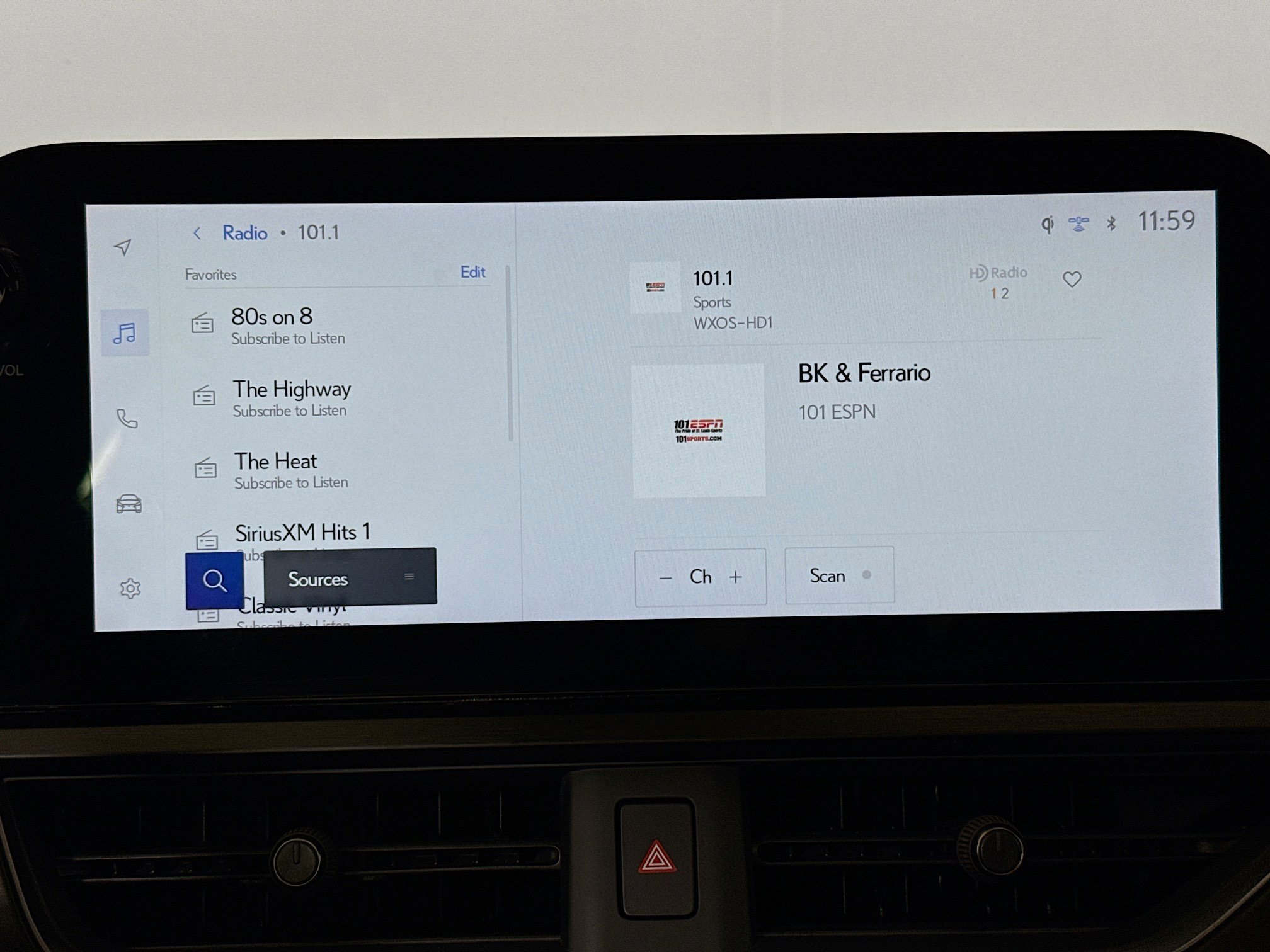 Used 2023 Lexus UX 250h F Sport image 15