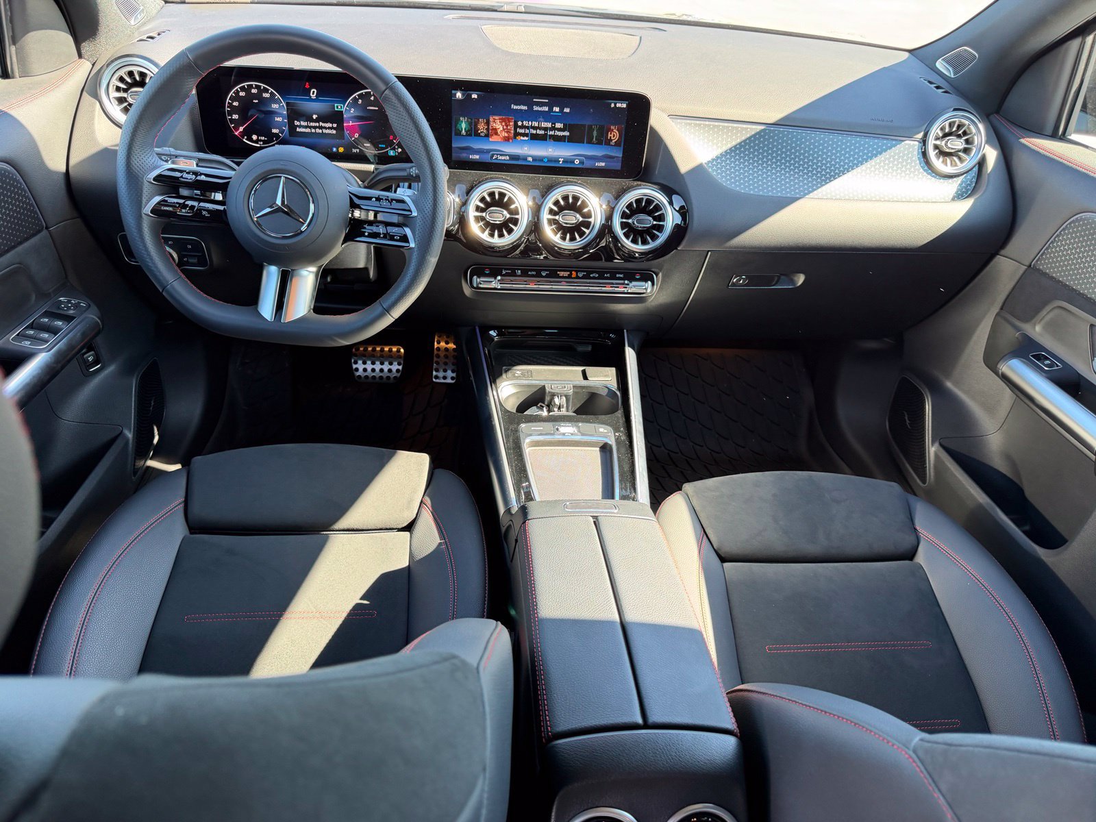 Used 2024 Mercedes-Benz GLA 250 4MATIC image 18