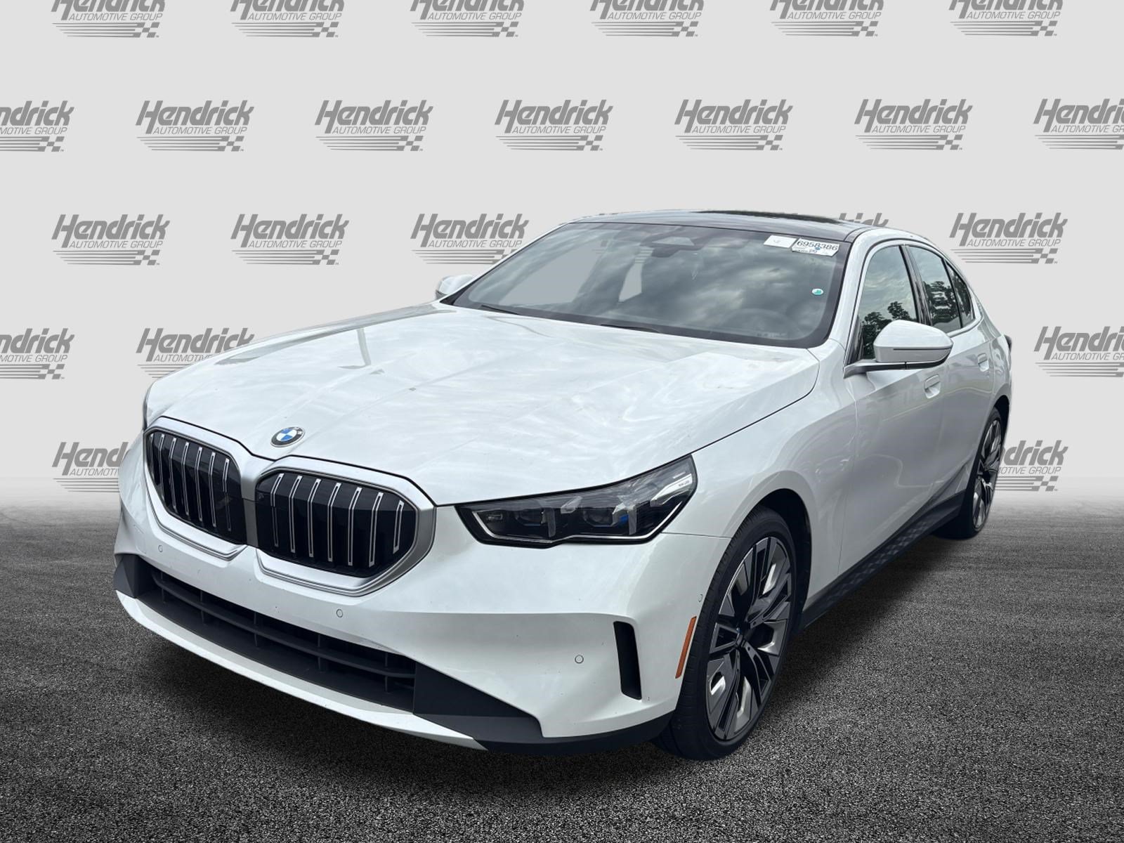 Used 2026 BMW 540i xDrive AWD/4WD image 5