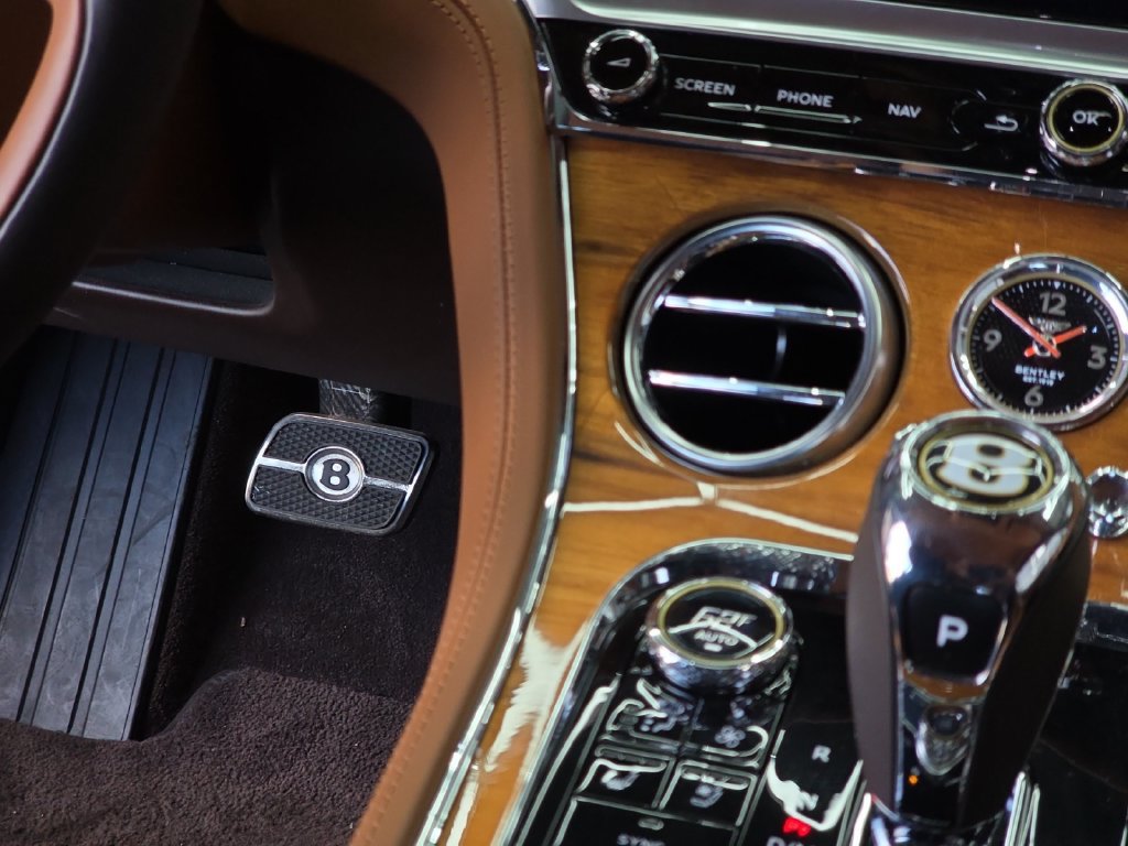 Used 2020 Bentley Continental GT AWD/4WD image 33
