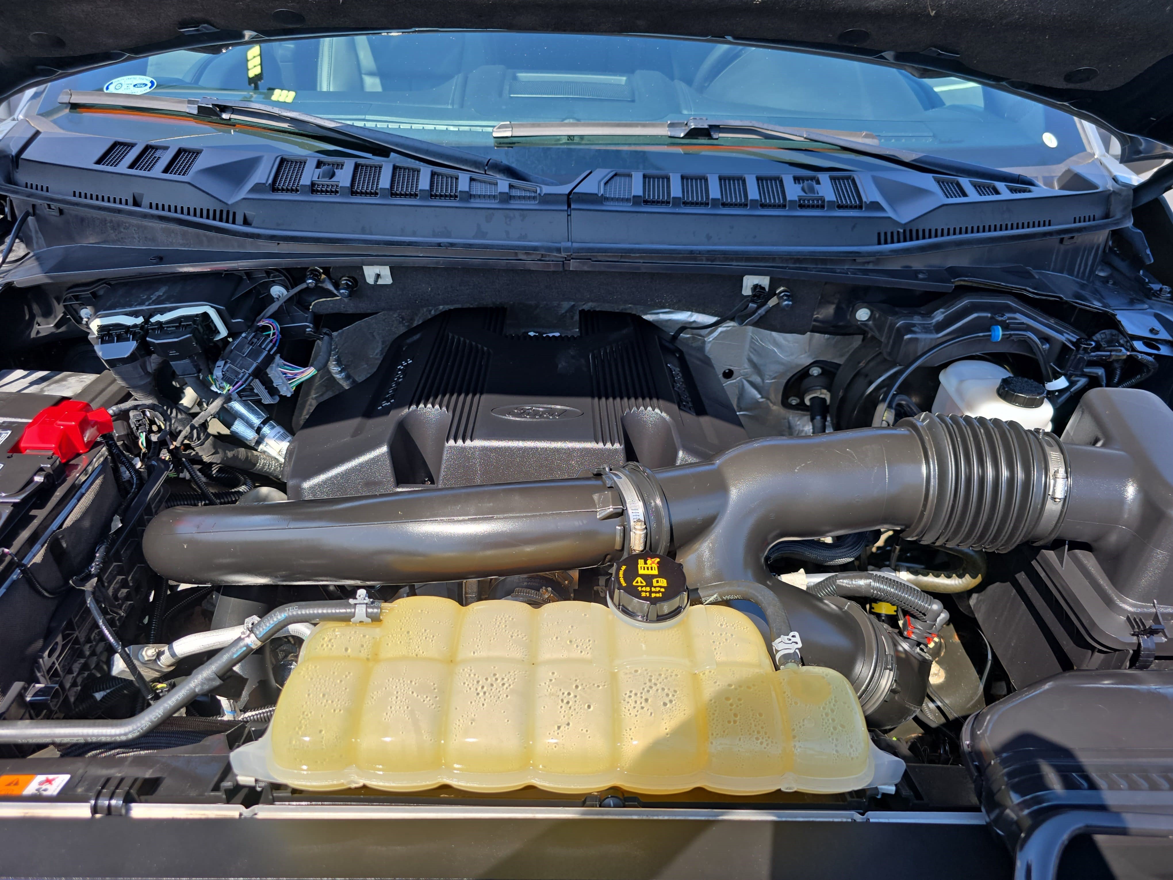 Used 2019 Ford F150 Lariat w/ Equipment Group 502A Luxury AWD/4WD image 29