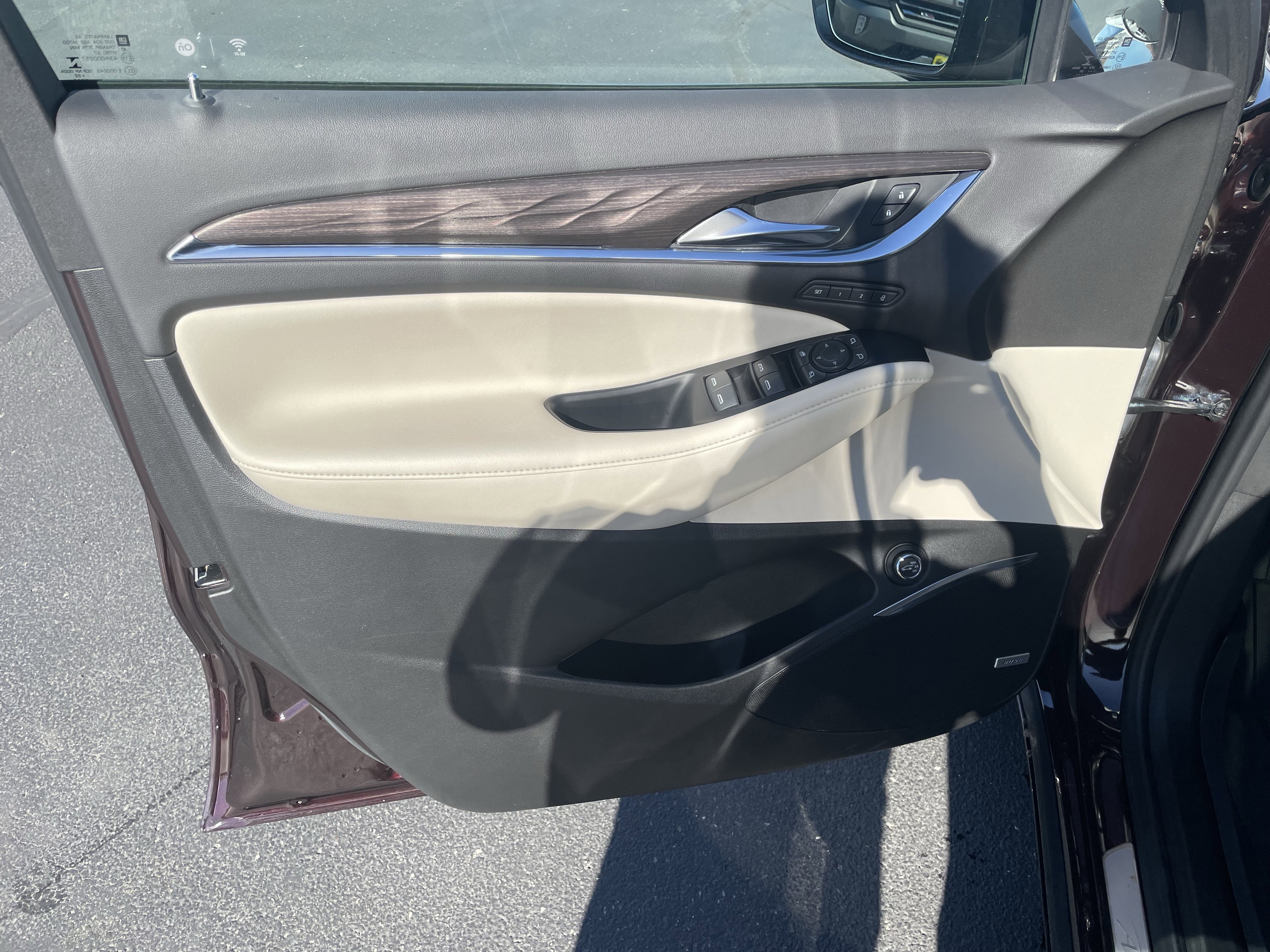 Used 2023 Buick Enclave Avenir w/ Trailering Package, 5000 lbs. AWD/4WD image 11