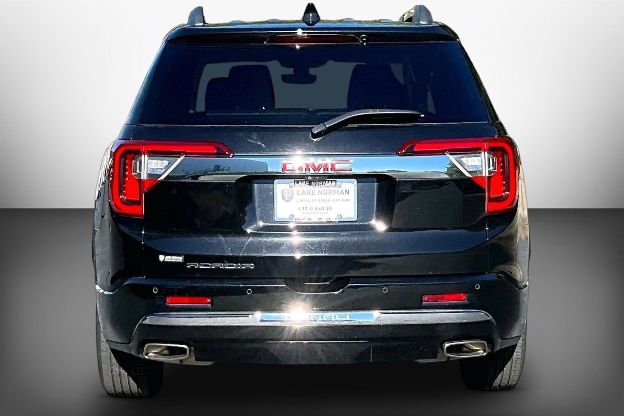 Used 2023 GMC Acadia Denali w/ Black Diamond Edition FWD image 7