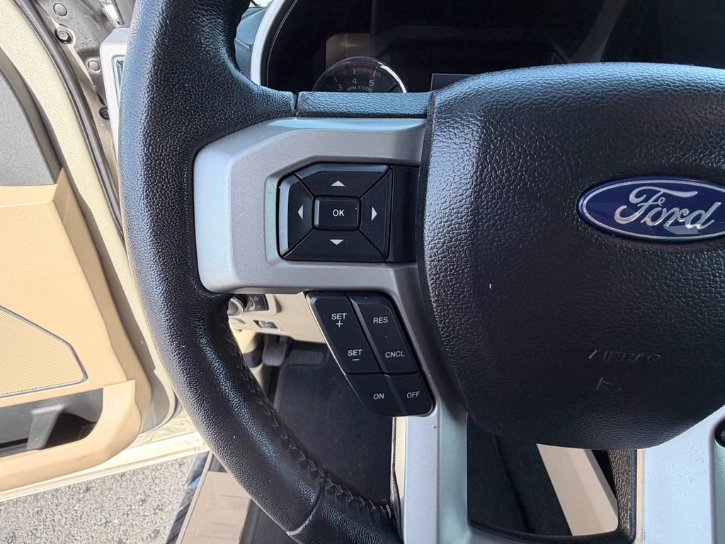 Used 2017 Ford F250 Lariat w/ Lariat Ultimate Package AWD/4WD image 15