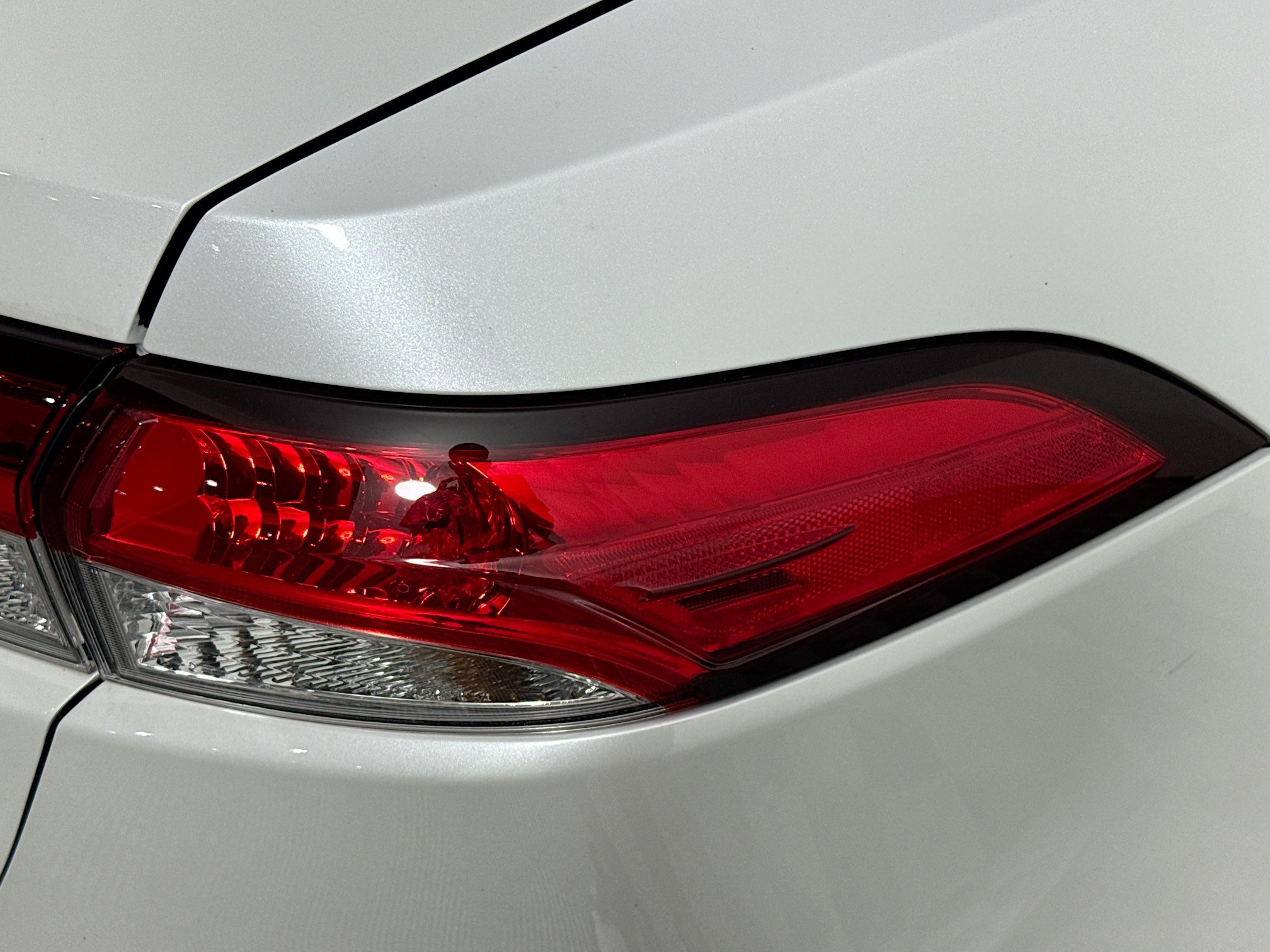 Used 2022 Toyota Corolla LE FWD image 32