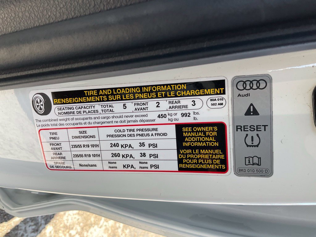 Used 2020 Audi Q5 e Premium w/ Convenience Package AWD/4WD image 22