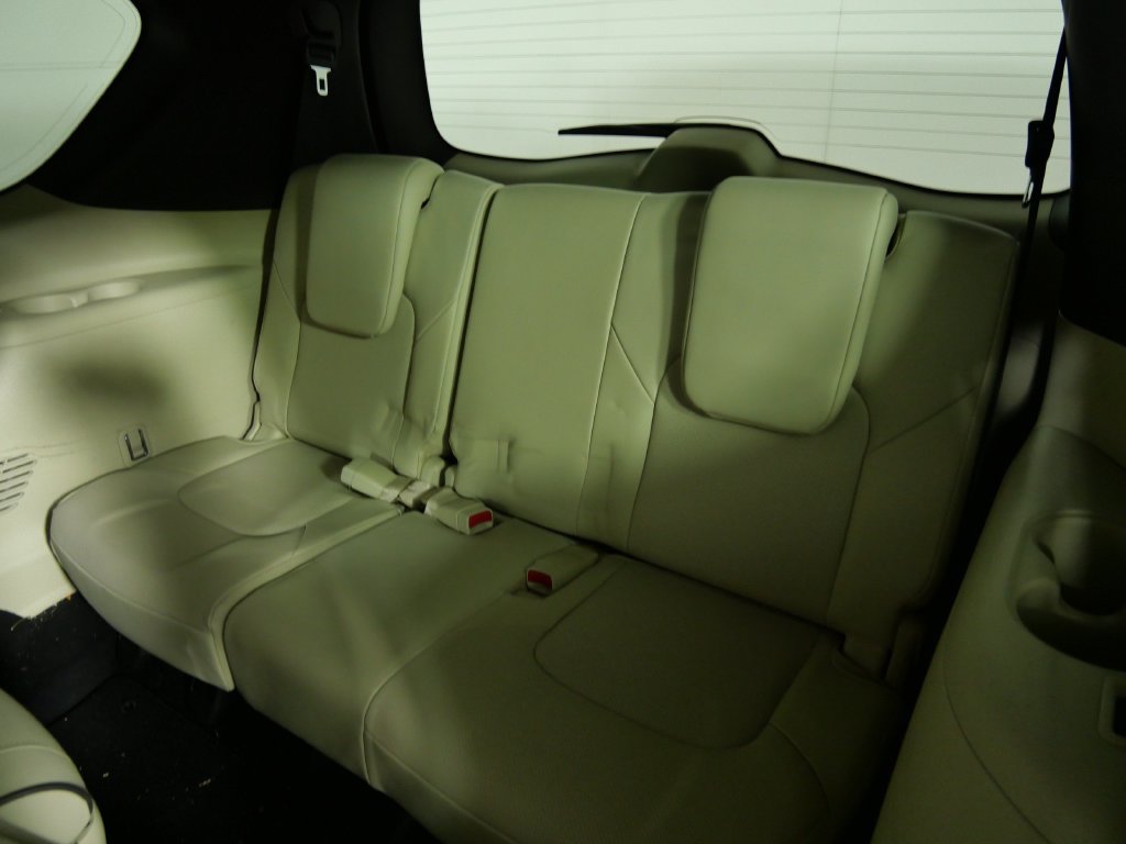 Used 2024 INFINITI QX80 Sensory AWD/4WD image 23