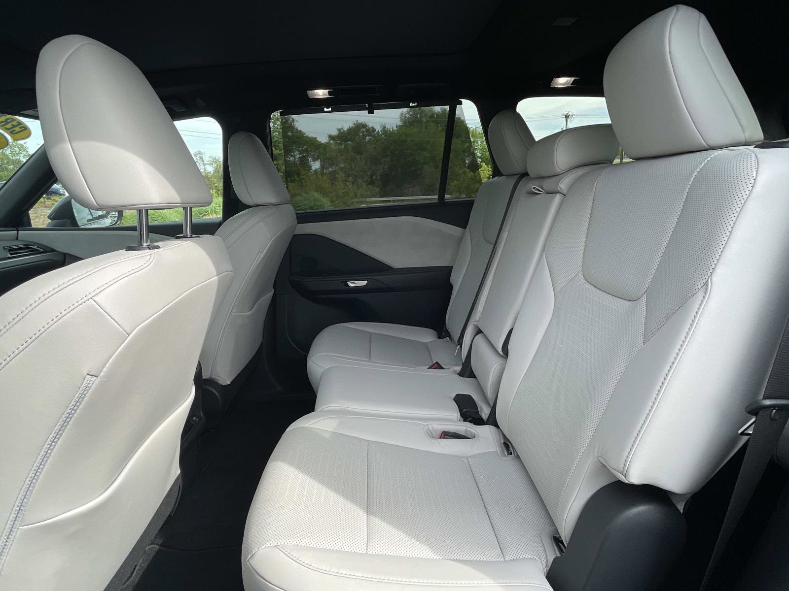 Used 2025 Lexus TX 350 AWD w/ Technology Package image 12