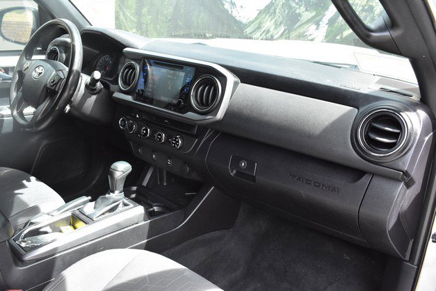 Used 2016 Toyota Tacoma TRD Sport w/ Towing Package AWD/4WD image 29