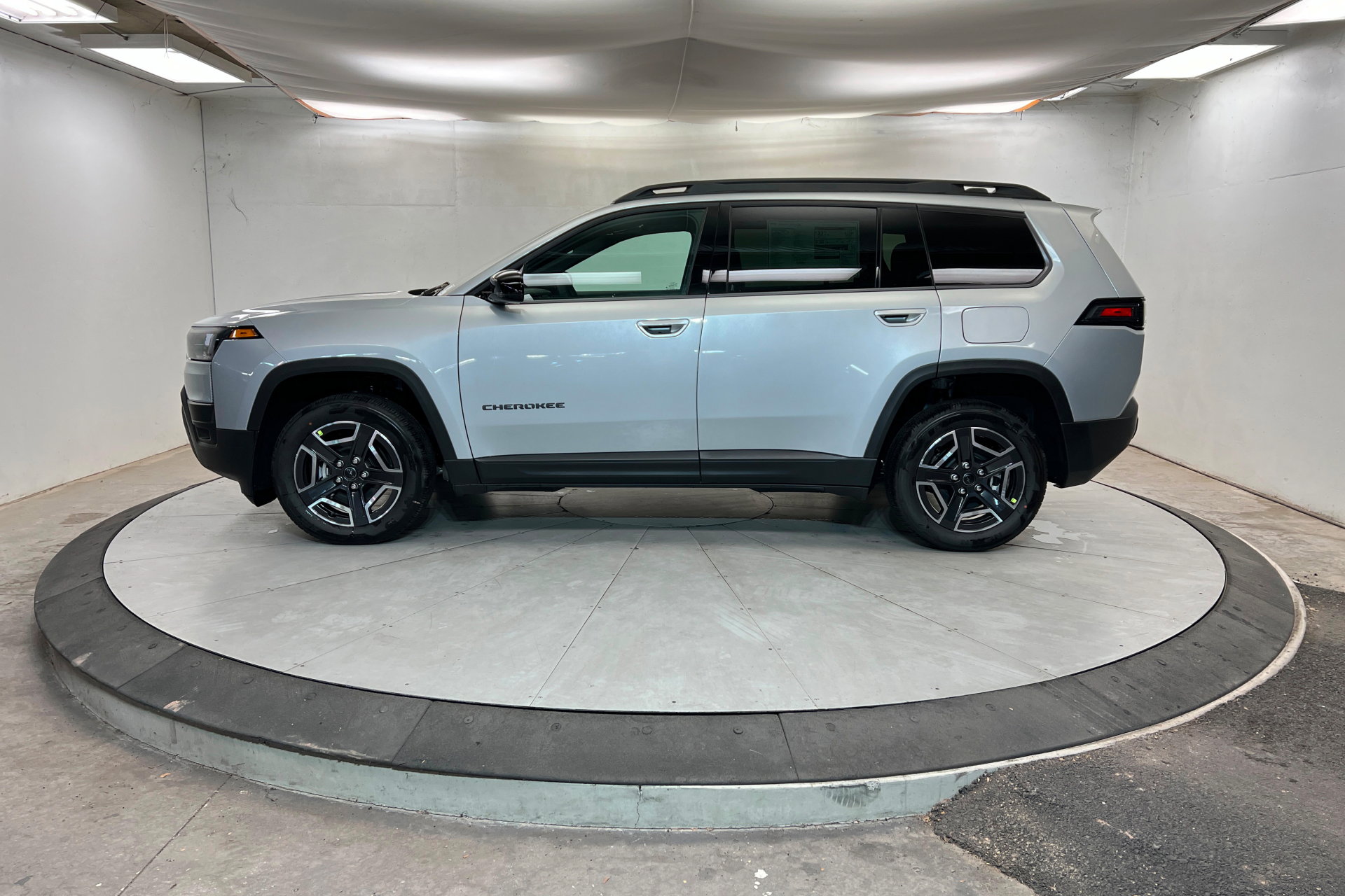 New 2026 Jeep Cherokee Limited image 2
