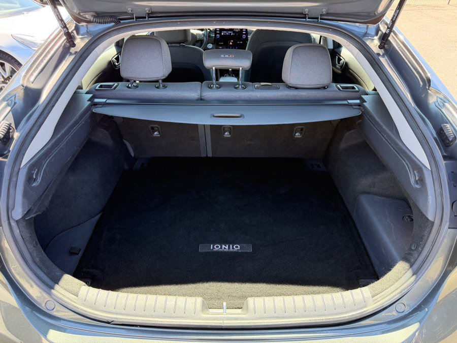 Used 2022 Hyundai Ioniq SE FWD image 43
