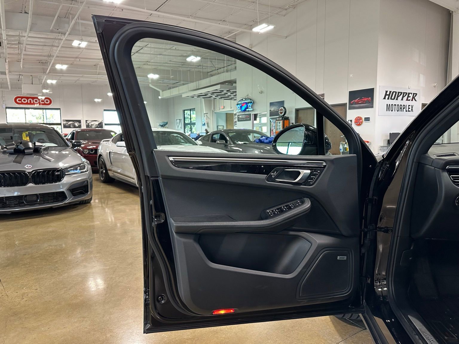 Used 2021 Porsche Macan S image 11