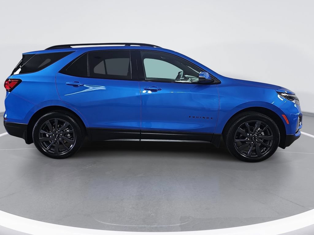 Certified 2024 Chevrolet Equinox RS AWD/4WD image 2
