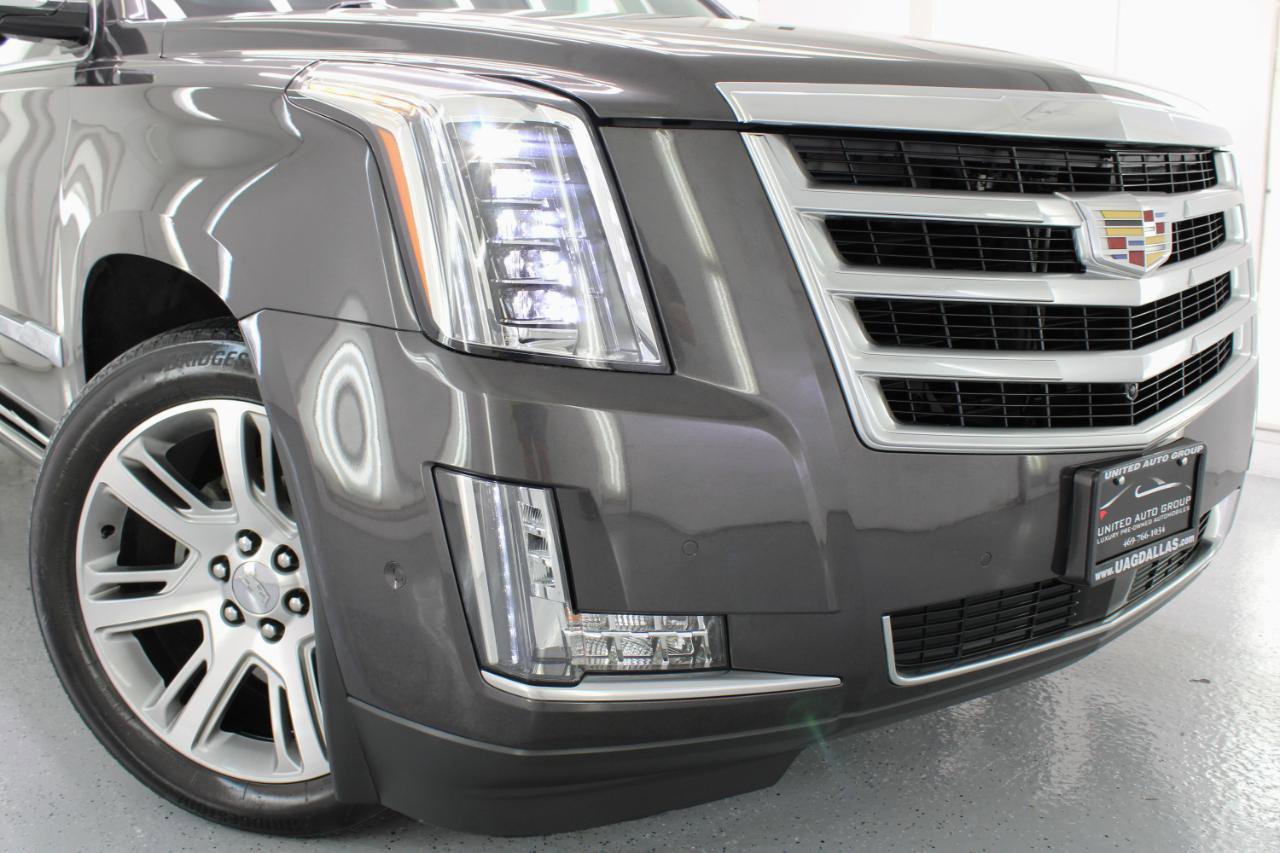 Used 2018 Cadillac Escalade Premium Luxury image 22
