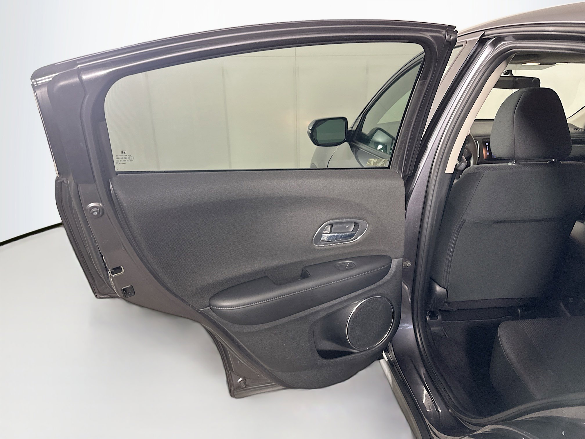 Used 2018 Honda HR-V EX image 25