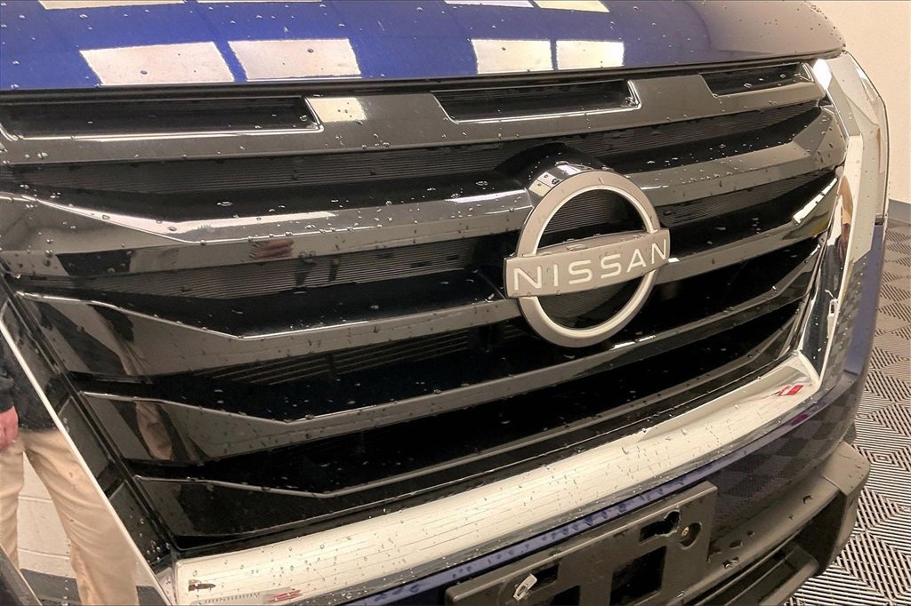 Certified 2024 Nissan Pathfinder SV image 23