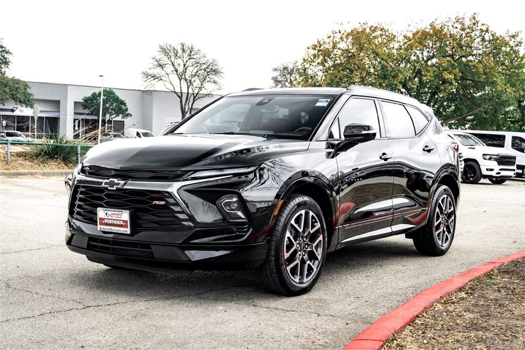 Used 2025 Chevrolet Blazer RS image 9