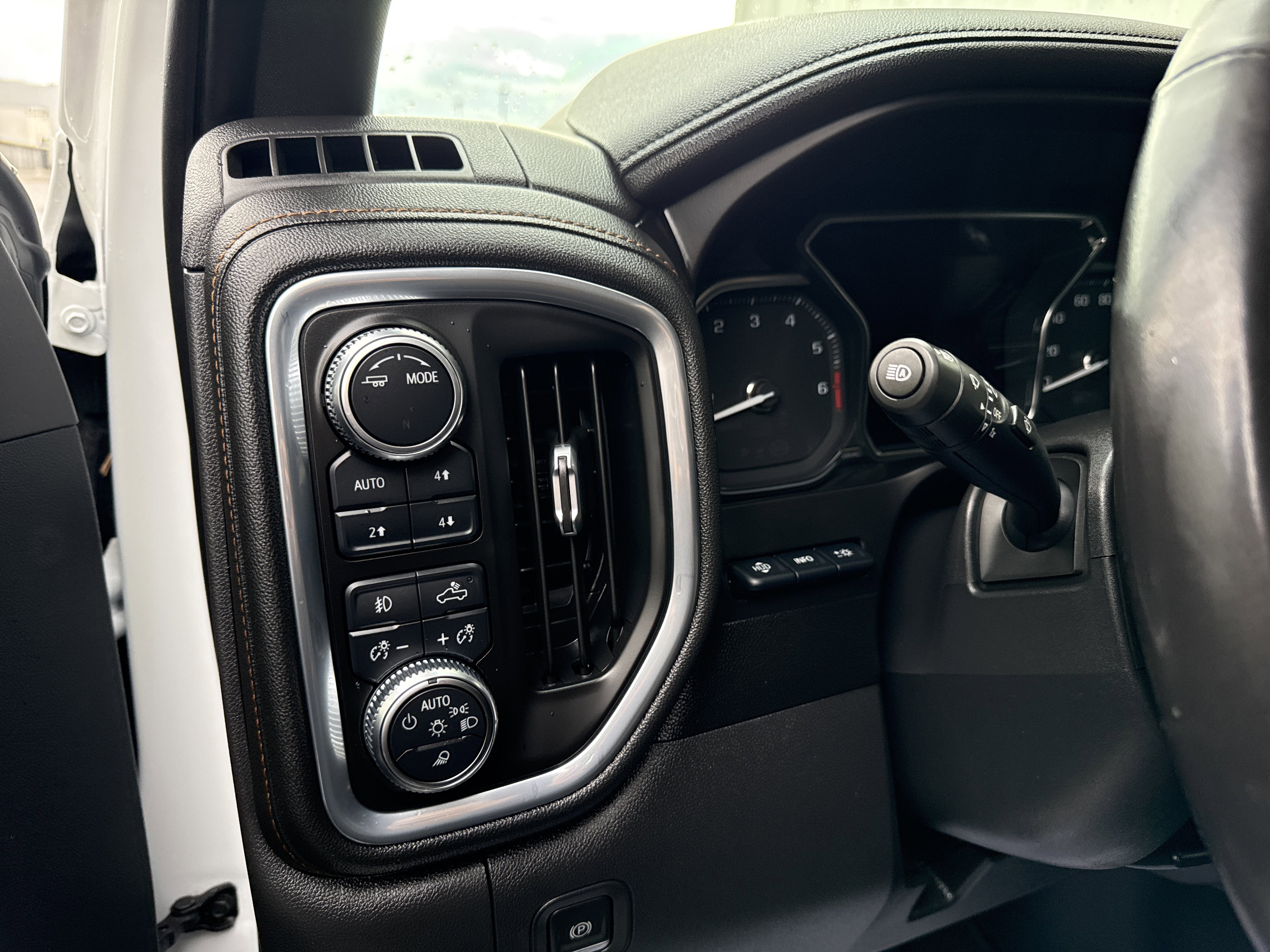 Used 2021 GMC Sierra 1500 AT4 w/ AT4 Value Package image 28