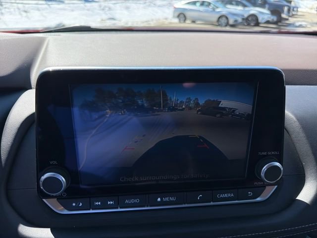 Used 2023 Nissan Rogue SV image 19