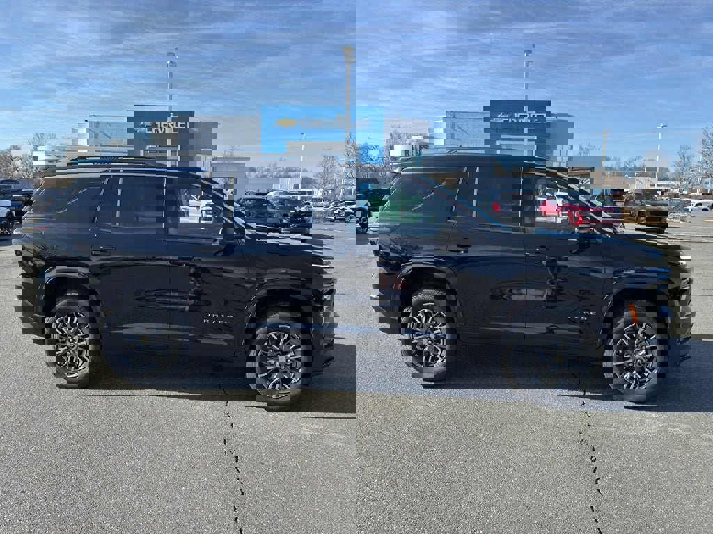 New 2026 Chevrolet Traverse LT image 8