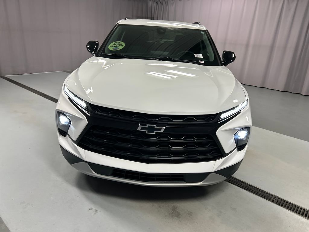 Used 2023 Chevrolet Blazer LT w/ Convenience Package image 2