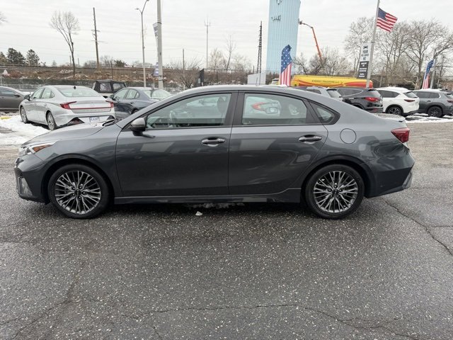 Used 2023 Kia Forte GT-Line w/ GT-Line Premium Package image 2