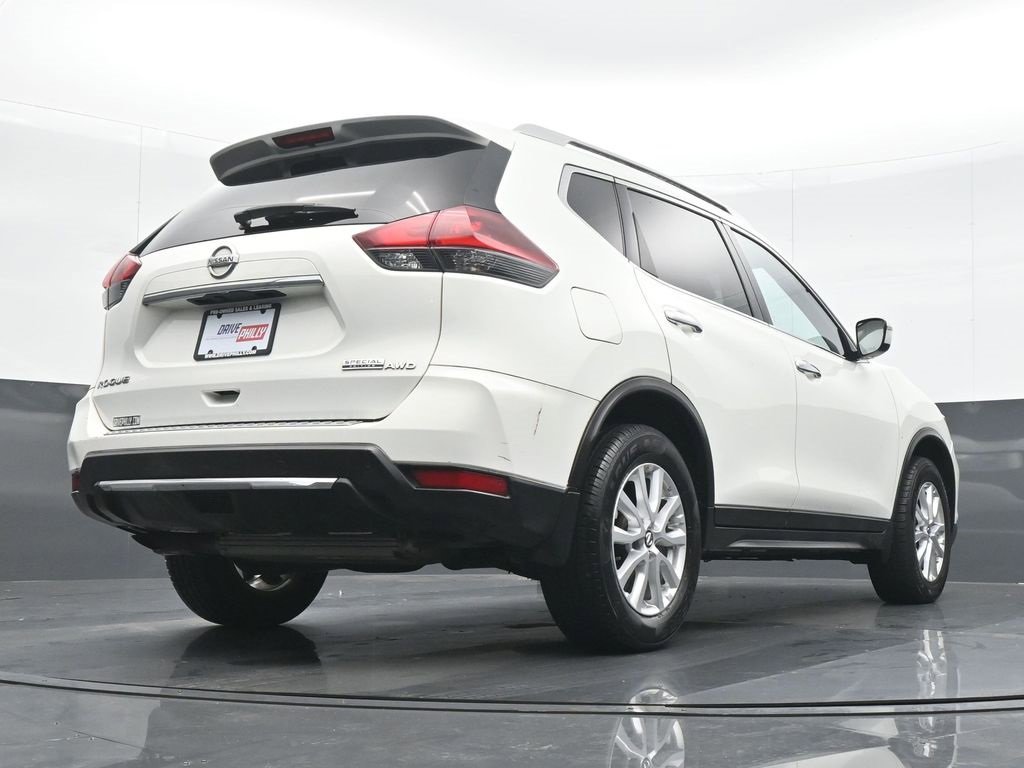 Used 2020 Nissan Rogue S w/ Special Edition Package image 21