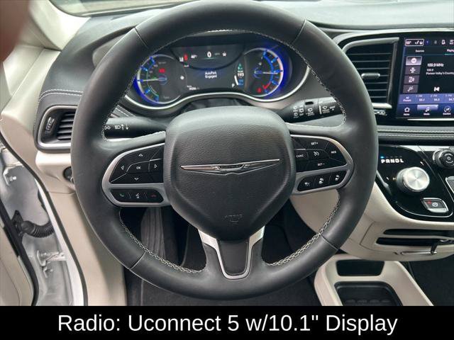 Certified 2022 Chrysler Pacifica Touring-L FWD image 15
