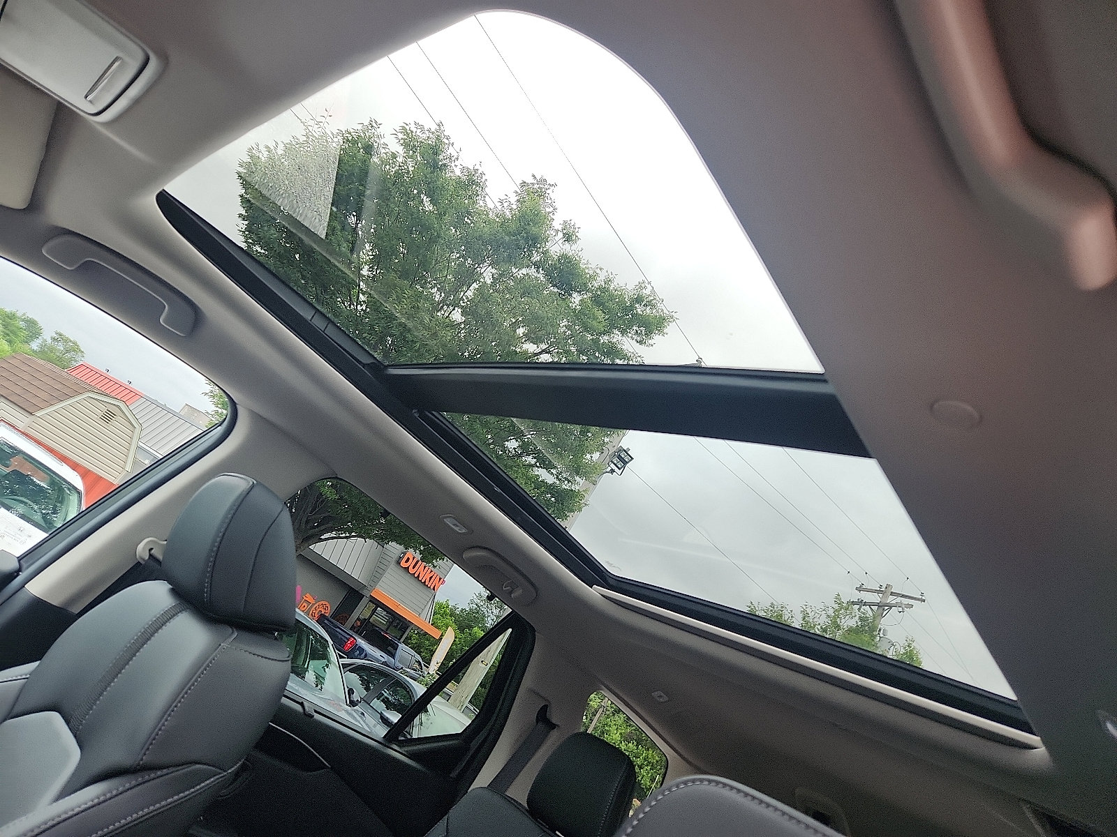 New 2025 Honda Pilot Touring image 10