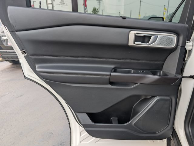 Used 2020 Ford Explorer Platinum w/ Premium Technology Package AWD/4WD image 14