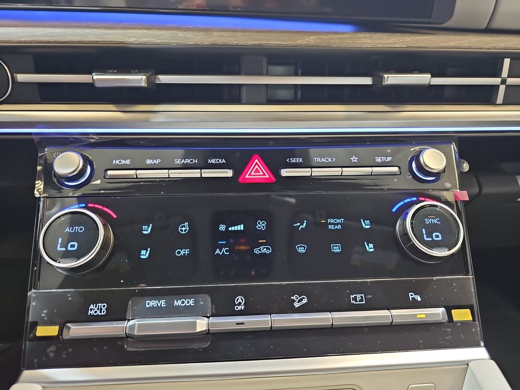 New 2026 Hyundai Santa Fe Limited FWD image 25