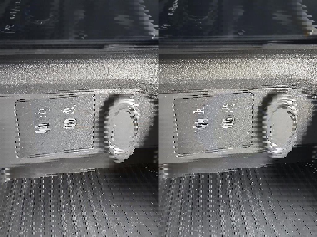 New 2026 Nissan Sentra SV w/ Floor Mat Package image 10