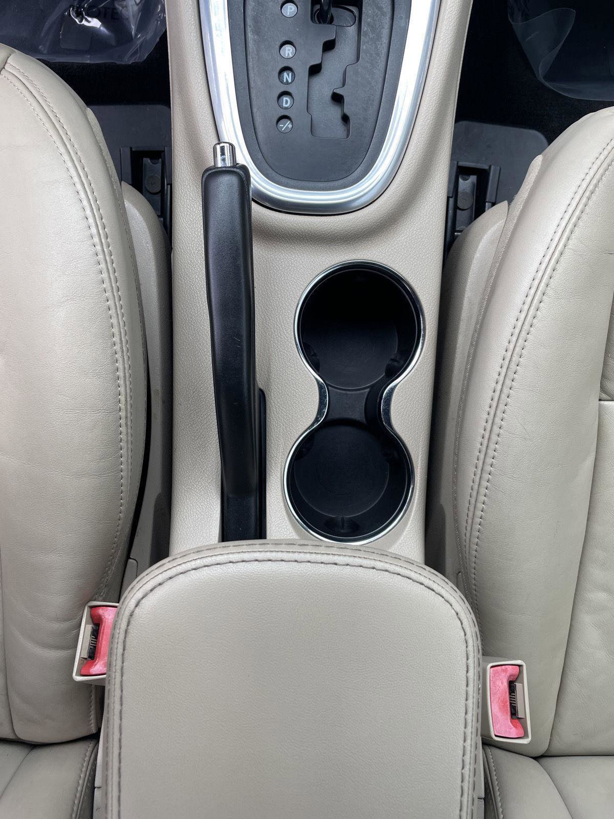 Used 2013 Chrysler 200 Limited FWD image 28