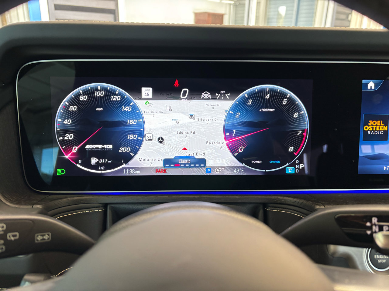 Used 2025 Mercedes-Benz G 63 AMG 4MATIC image 19