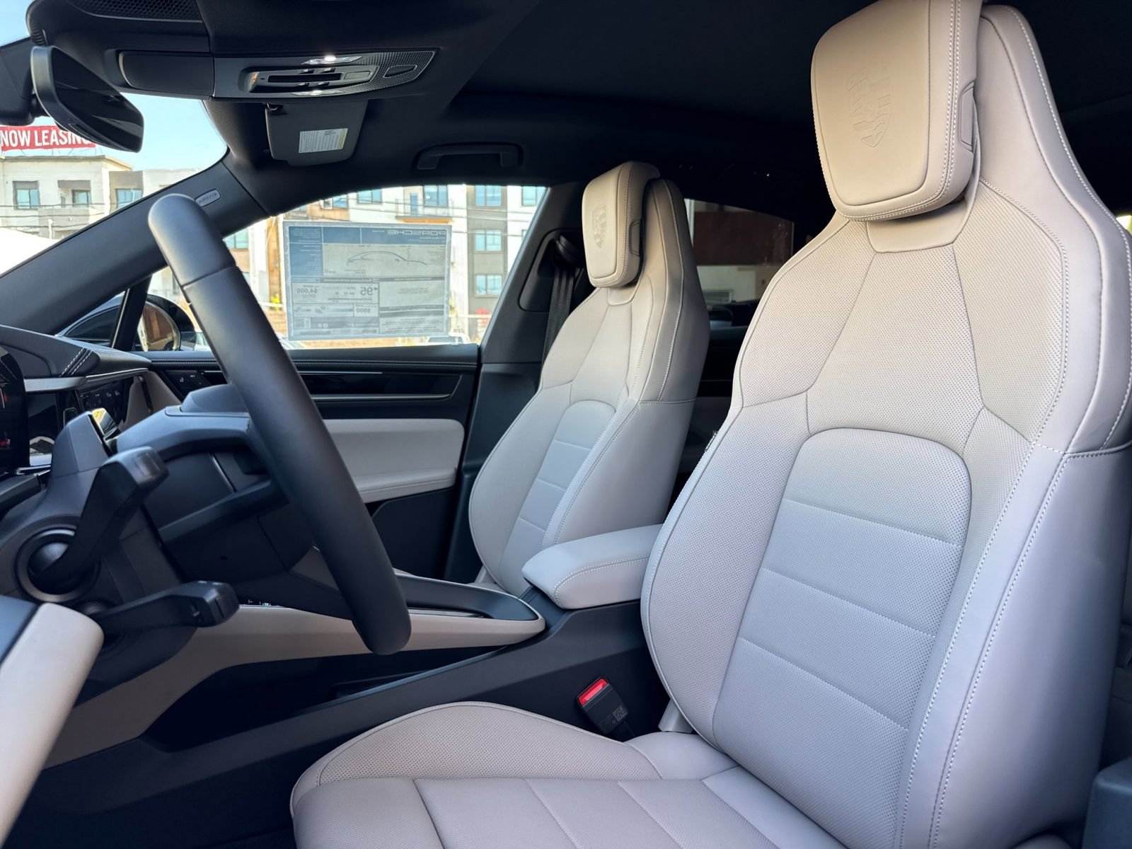 Certified 2026 Porsche Macan 4 Electric AWD/4WD image 5